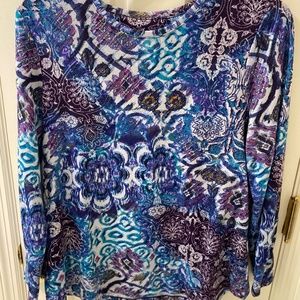 Beautiful knit top in multi colors